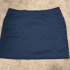 PGA tour woman’s 10 blue skort